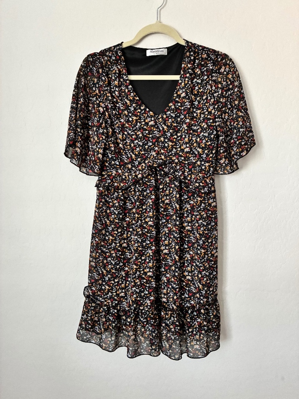 Manydress Floral V-Neck Flutter Sleeve Ruffle Hem Dress Size Small